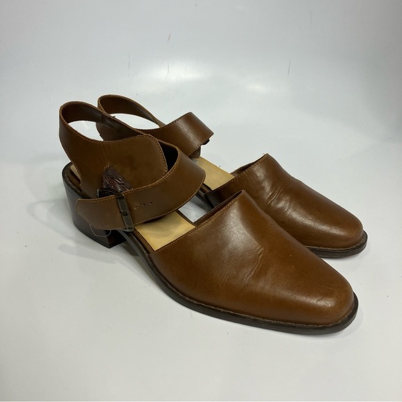 Vintage Gloria Vanderbilt brown leather sandals size 8 - Picture 1 of 8
